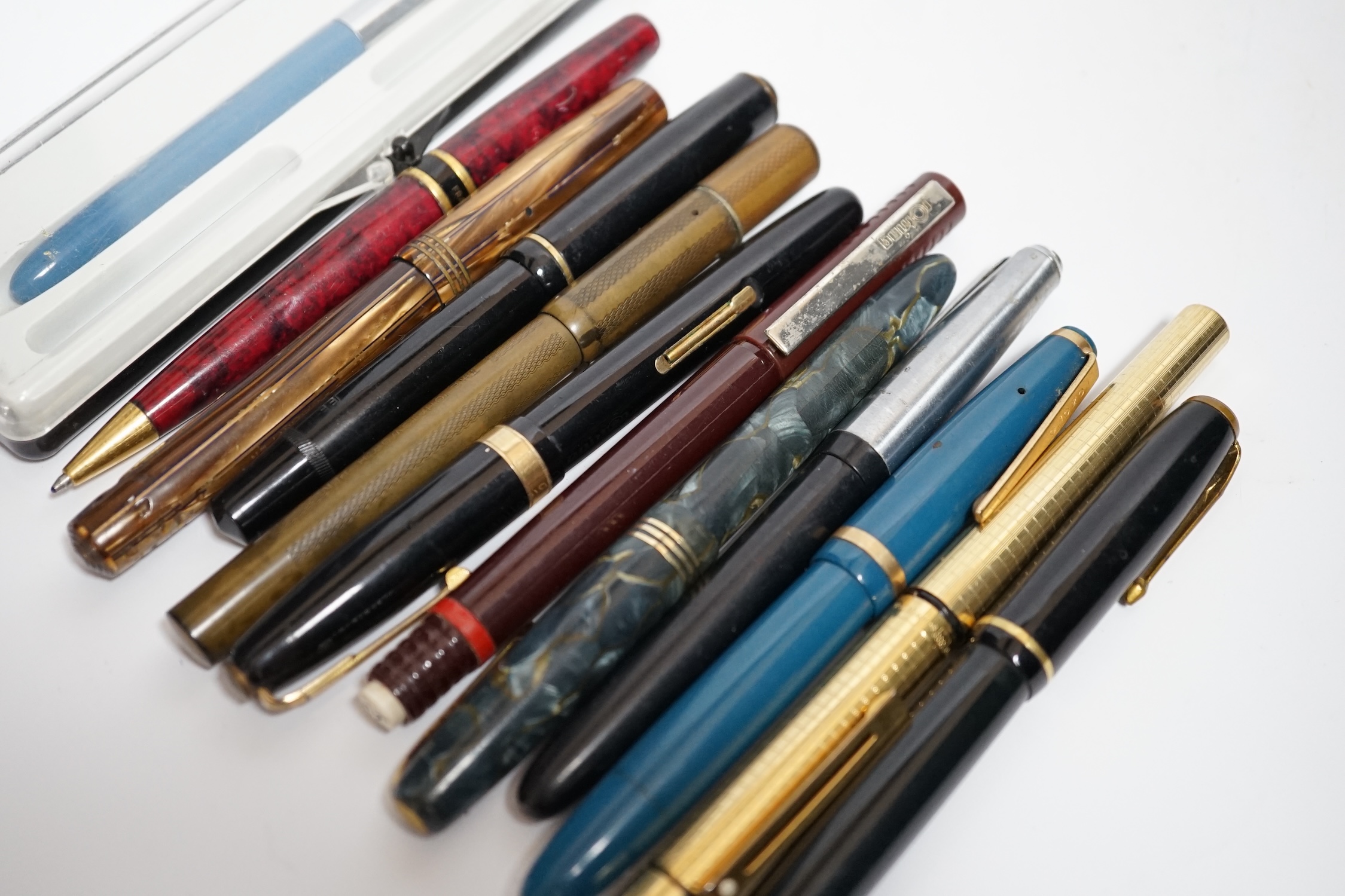 A quantity of fountain pens including Watermans and Sheaffer